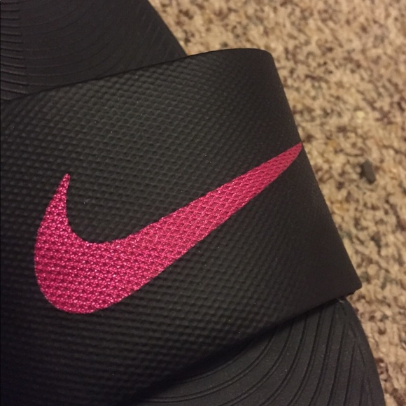 Nike Sandals - Picture 3 of 8